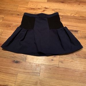 Like new Alice + Olivia zip skirt.